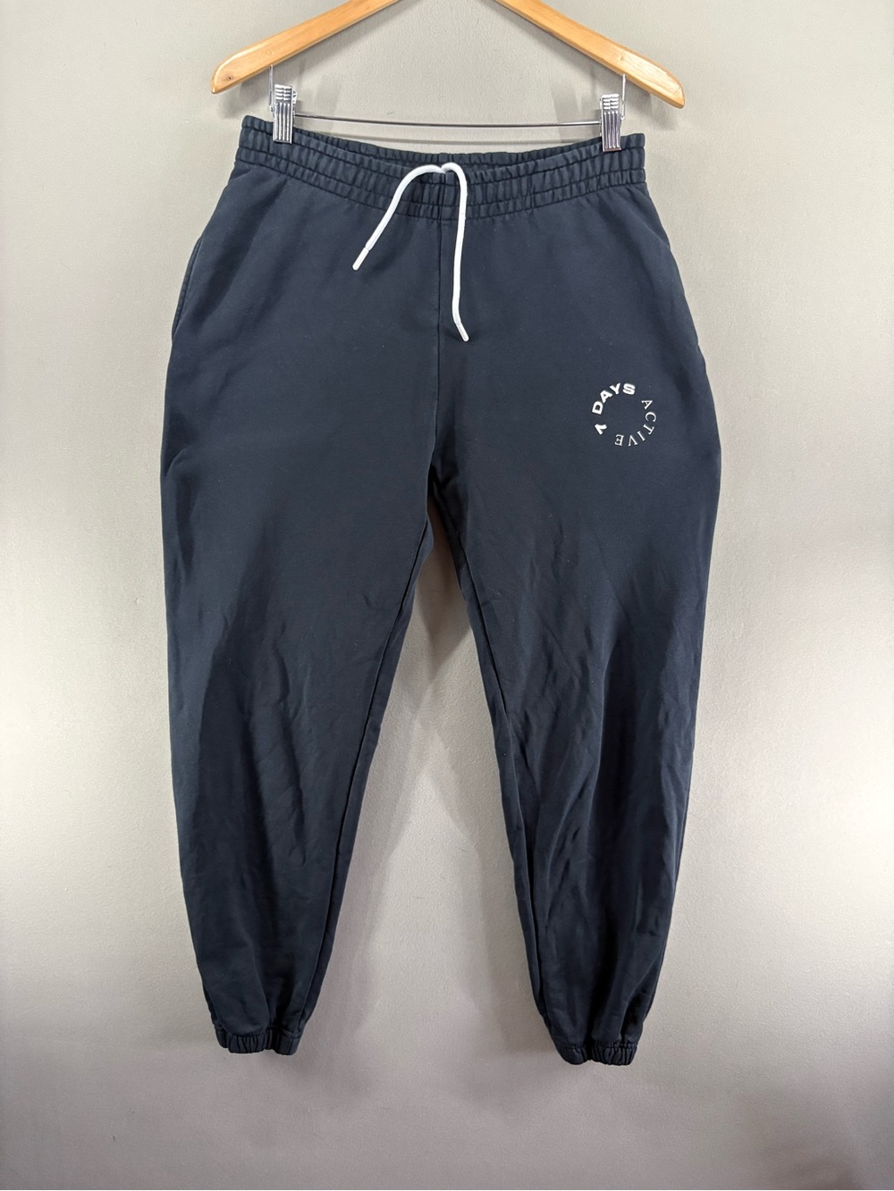 7 Days Active Women Mind Regular Sweatpants Size Small Navy Pants Gym Outdoor